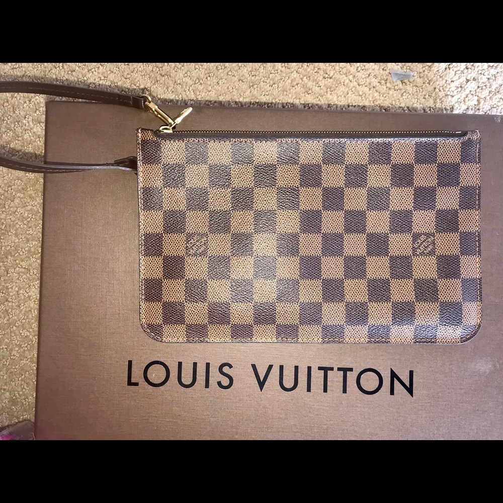 Louis Vuitton Neverfull MM Wristlet (DE)